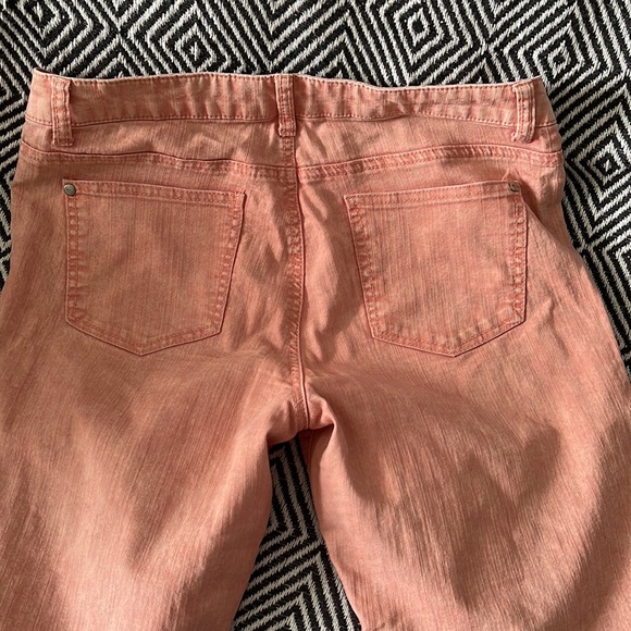Soft pink jeans. Super comfy, stretch and casual. - Picture 3 of 7